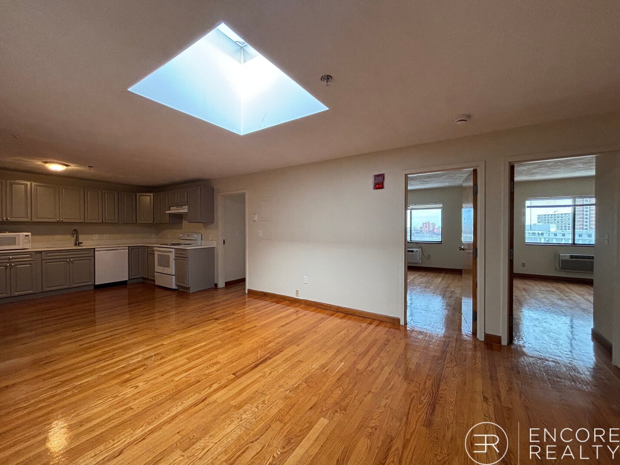 Building Photo - 1110 Commonwealth Ave