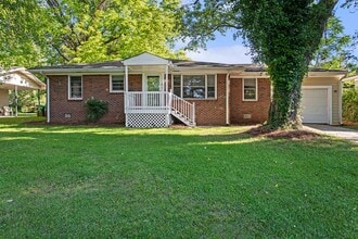 Building Photo - Renovated 3BR/2BA Home in Decatur!