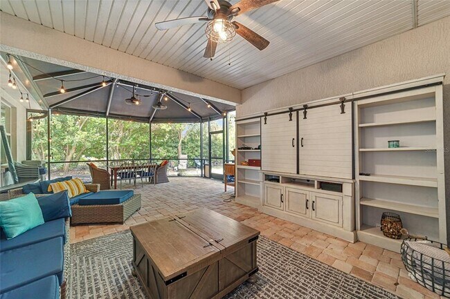 Building Photo - 4903 SW 63rd Loop
