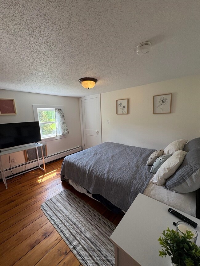 Building Photo - 424 VT-15