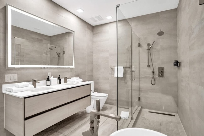 Building Photo - 1220 17th St