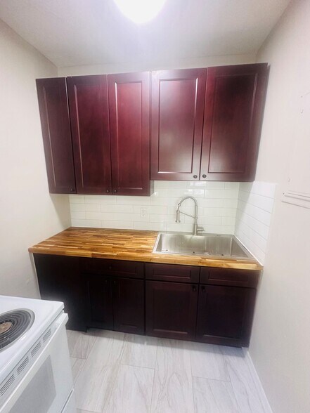 Building Photo - 4440 Friden Dr