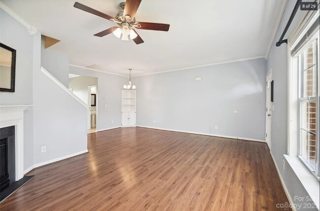 Building Photo - 8435 Big Creek Ct