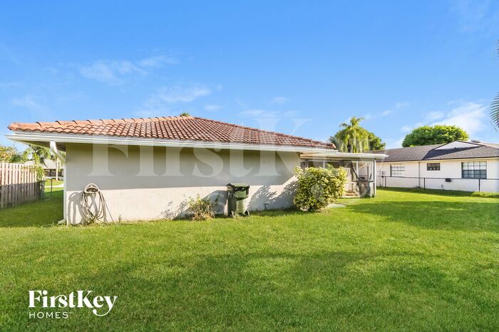 Building Photo - 11646 Anhinga Dr