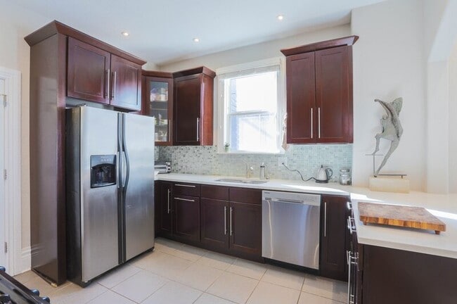 Building Photo - 2220 W 31st Ave