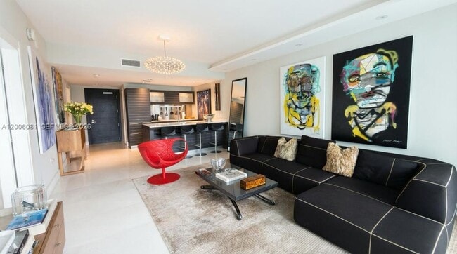 Building Photo - 200 Biscayne Blvd Way