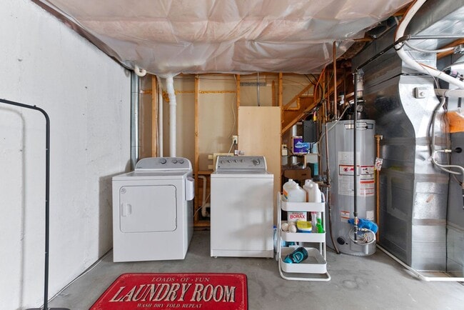 Building Photo - Classic 3 Bedroom 2 Bathroom in Fort Collins Ranch in an Incredible Location!