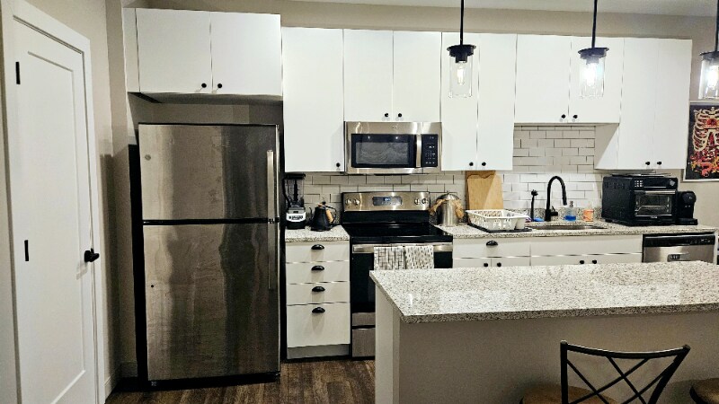 Building Photo - 4500 Swan Ave