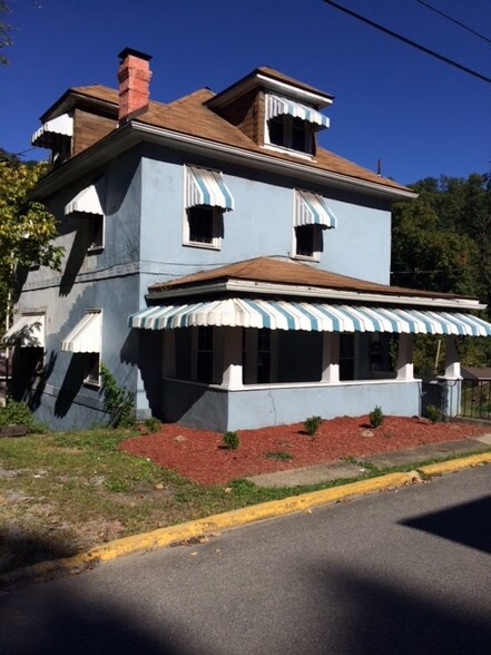 Primary Photo - 609 Arlington St
