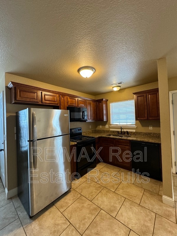 Building Photo - 1523 N Dawn Dr