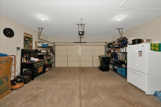 Building Photo - 3 Bedroom, 2 Bath brick home.
