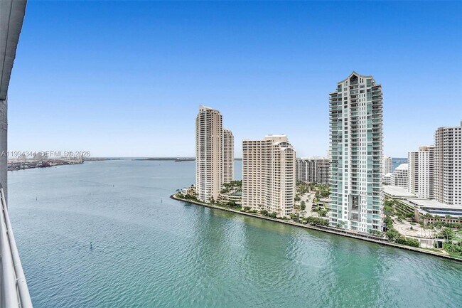 Building Photo - 325 S Biscayne Blvd