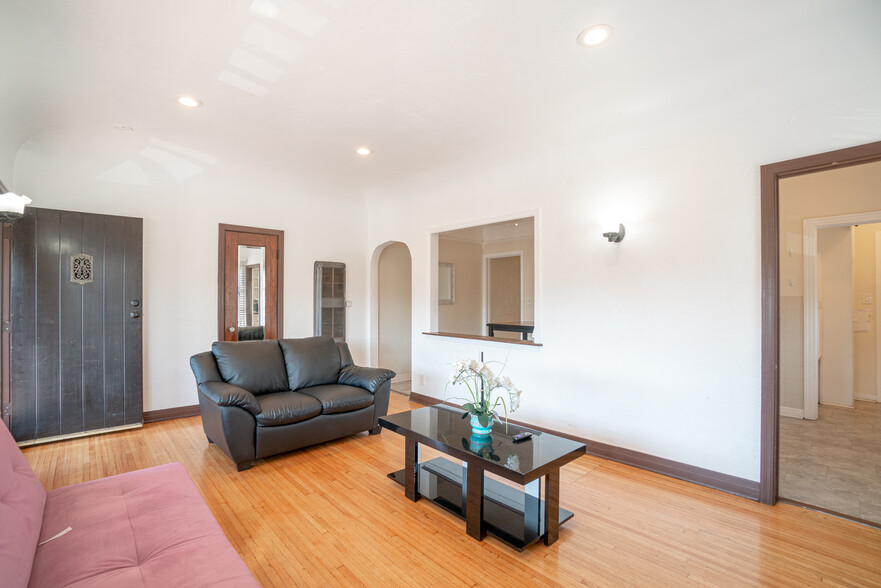 Building Photo - 358 Orange Ave