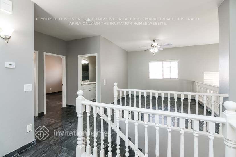 Building Photo - 10729 E Pampa Ave