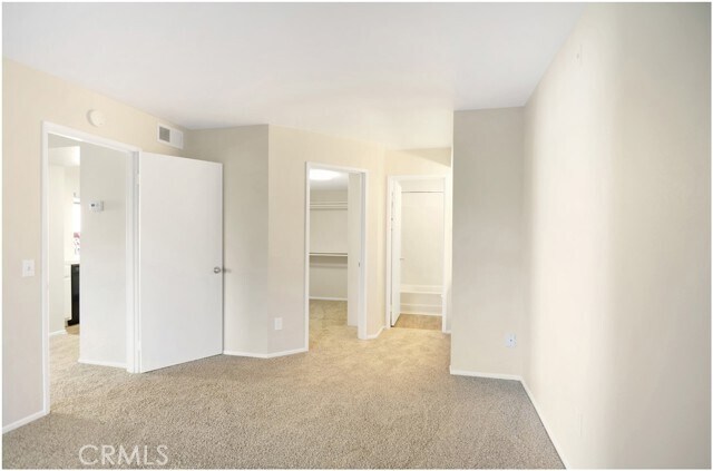 Building Photo - 48 Corniche Dr