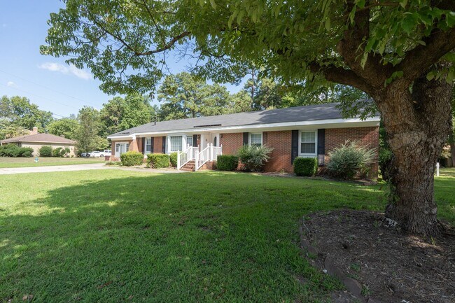 Building Photo - MOVE IN READY 4 Bedroom in Western Branch!