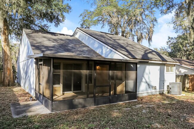 Building Photo - 11340 Trotting Horse Ln S