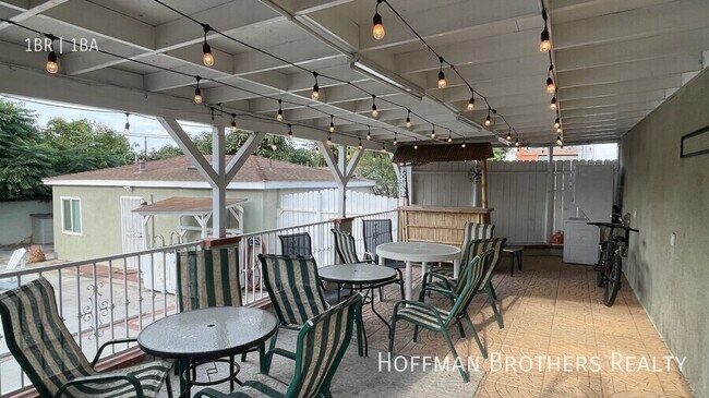 Building Photo - 5138 W 141st St