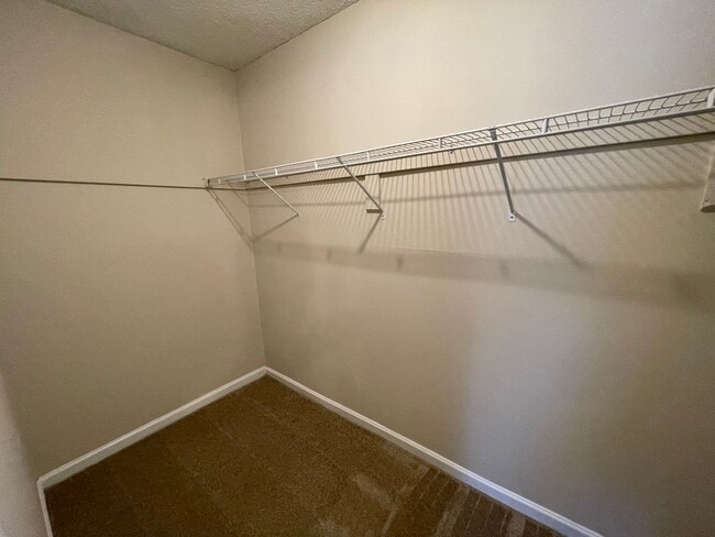 Building Photo - Great Location! 1BR/1BA Carrington Park Co...