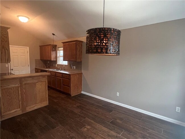 Building Photo - 15920 Korie Dr