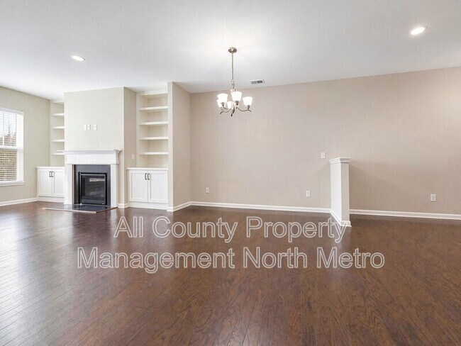 Building Photo - 7250 Heritage Oak Ct