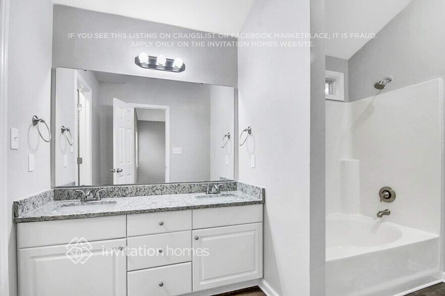 Building Photo - 103 St Johns St