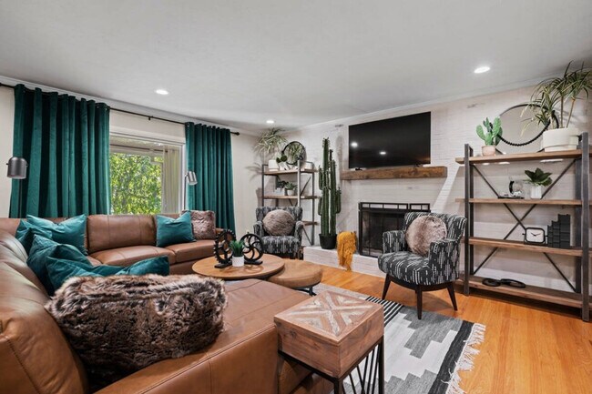 Building Photo - 75 State Rd 1441