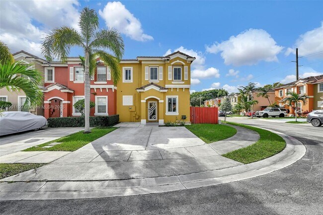 Building Photo - 640 SE 1st St