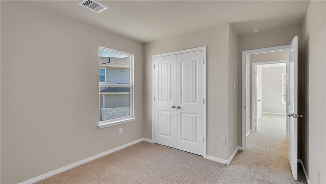 Building Photo - 128 Palo Pinto Dr