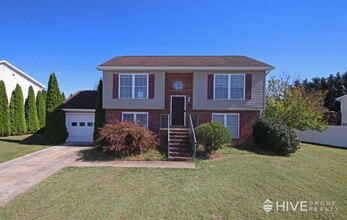 Building Photo - Single-Family Home in Thomas Harrison Midd...