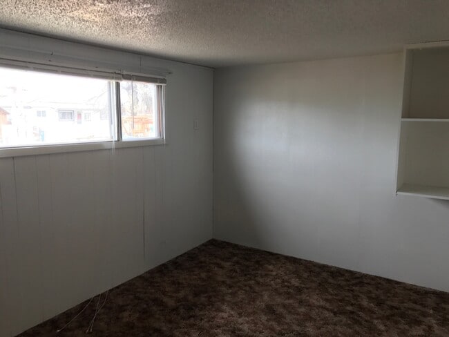 Building Photo - Cozy One Bedroom House Available in Centra...