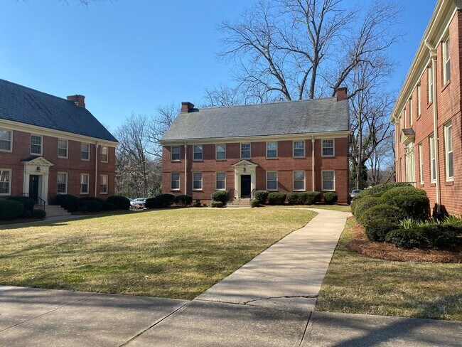Building Photo - 416 S Center St