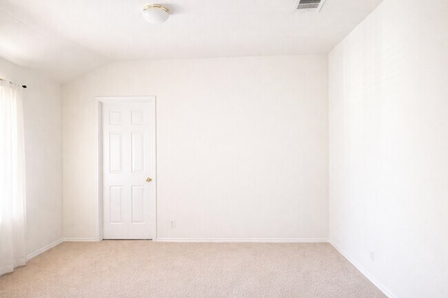 Building Photo - 169 Red Hawk Ridge