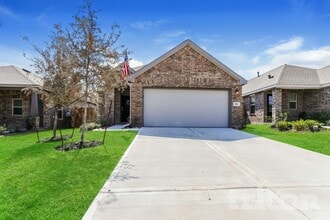 Building Photo - 212 Seven Pnes Dr
