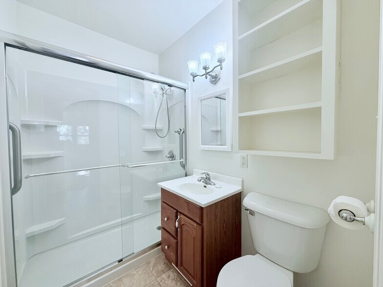 Bathroom - 310 N Division St