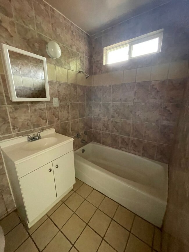 Building Photo - 4357 College Way