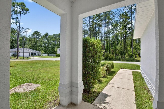 Building Photo - 15 Renmont Ct