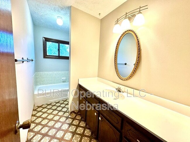 Building Photo - 13007 S 35th St