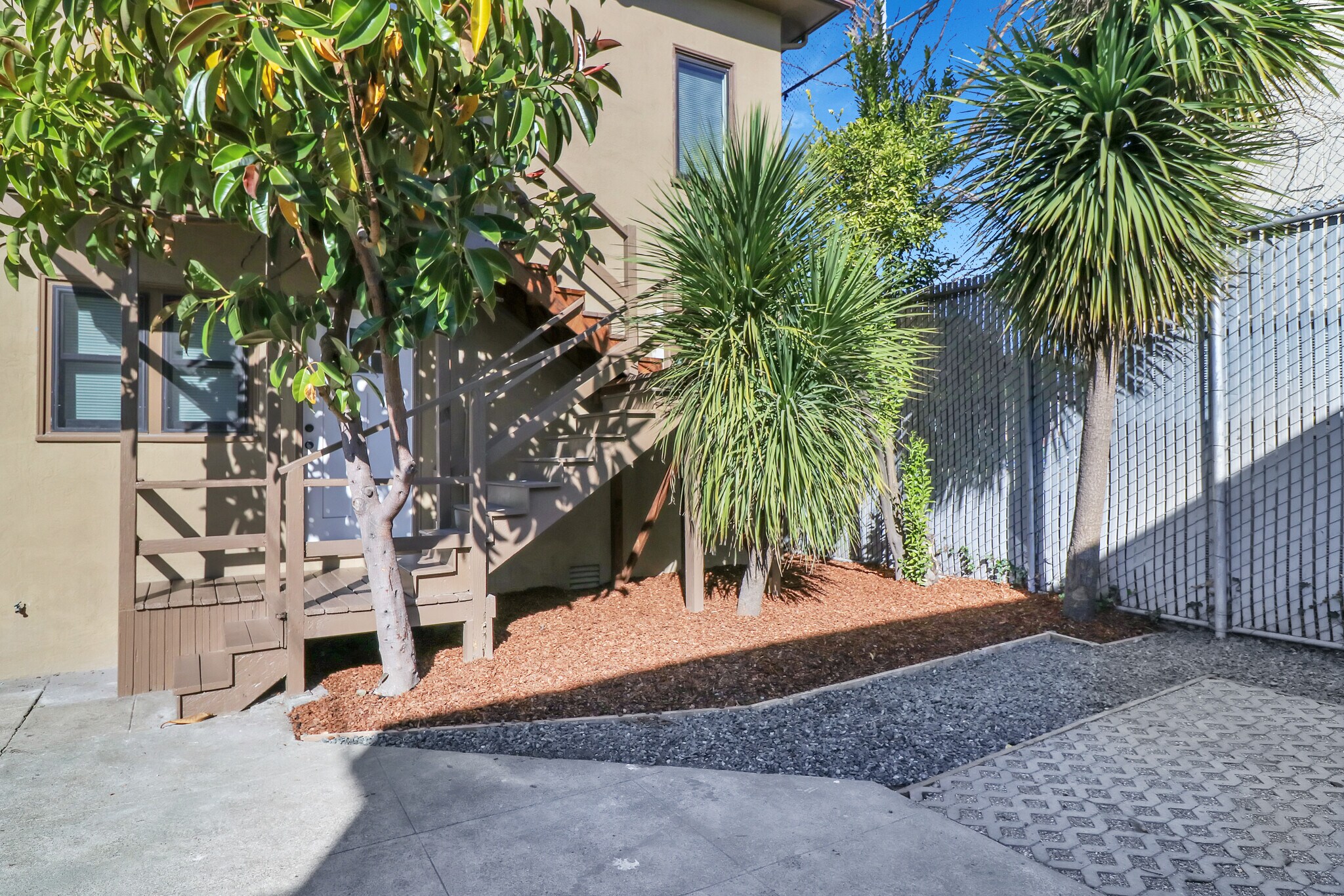 Building Photo - 1075 43rd St