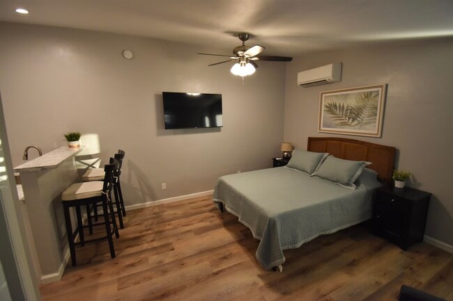 Building Photo - 2400 Lake Hall Rd