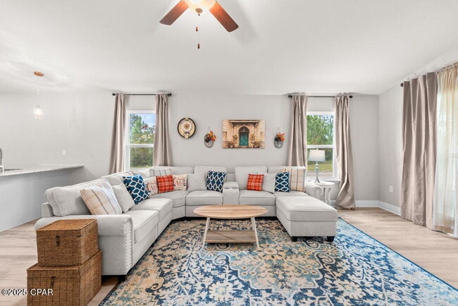 Building Photo - 11434 Palm Breeze St