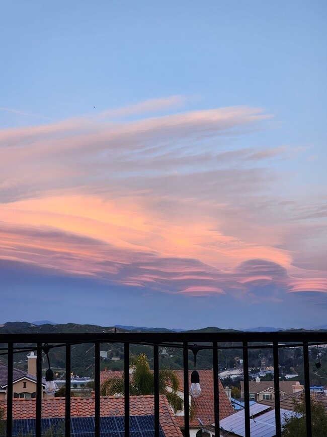 Building Photo - DHA1