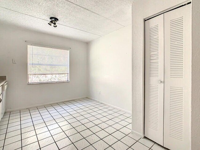 Building Photo - 714 Michigan Ct