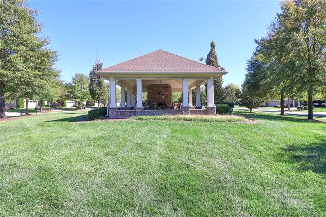 Building Photo - 115 Brawley Point Cir