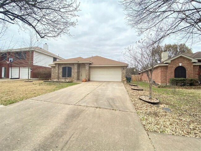 Building Photo - 16916 Dorman Dr