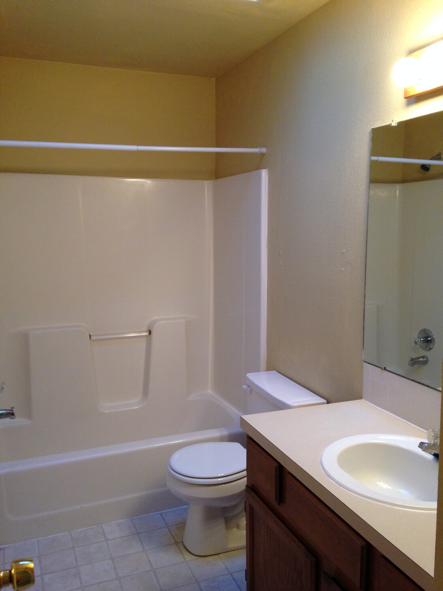 Building Photo - 2204 S Del Norte Dr