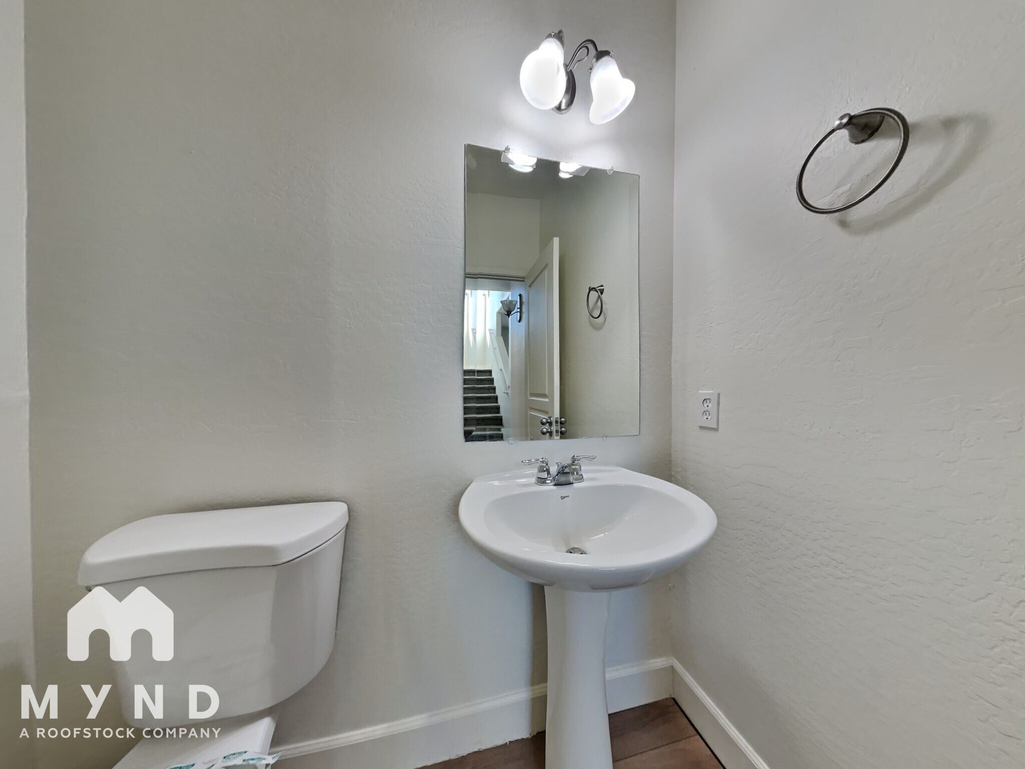 Building Photo - 1237 E Blackfoot Daisy Dr