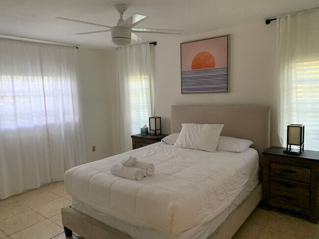 Building Photo - Single Family Home 5/3