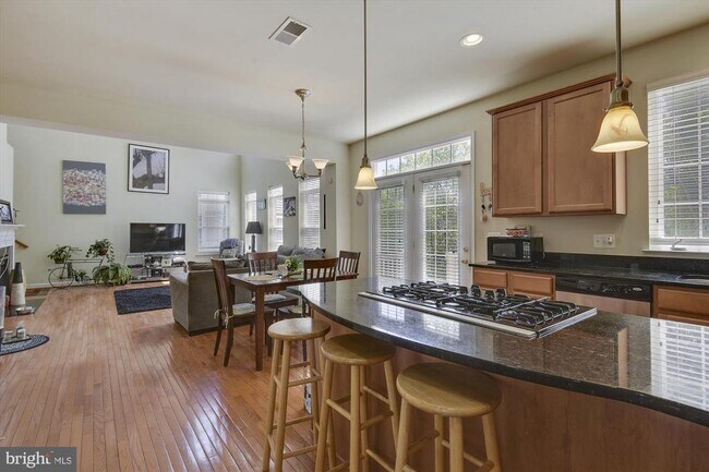 Building Photo - 6087 Piney Woods Ct