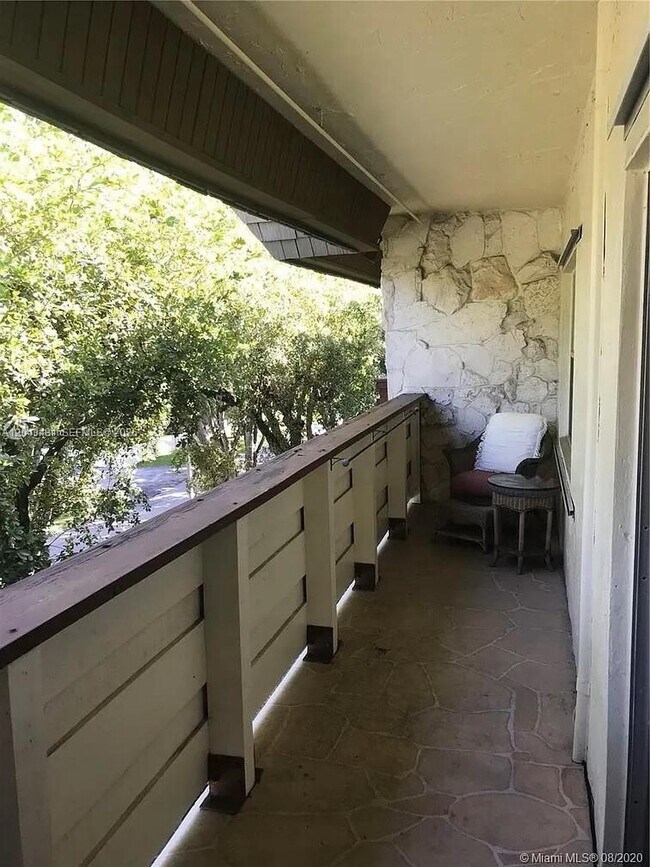 Building Photo - 1205 Mariposa Ave